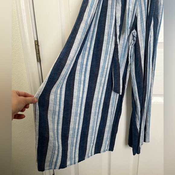 Jumpsuit size large - Picture 3 of 4